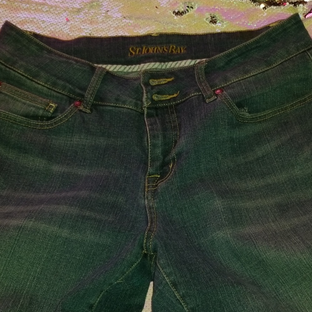 Jean's